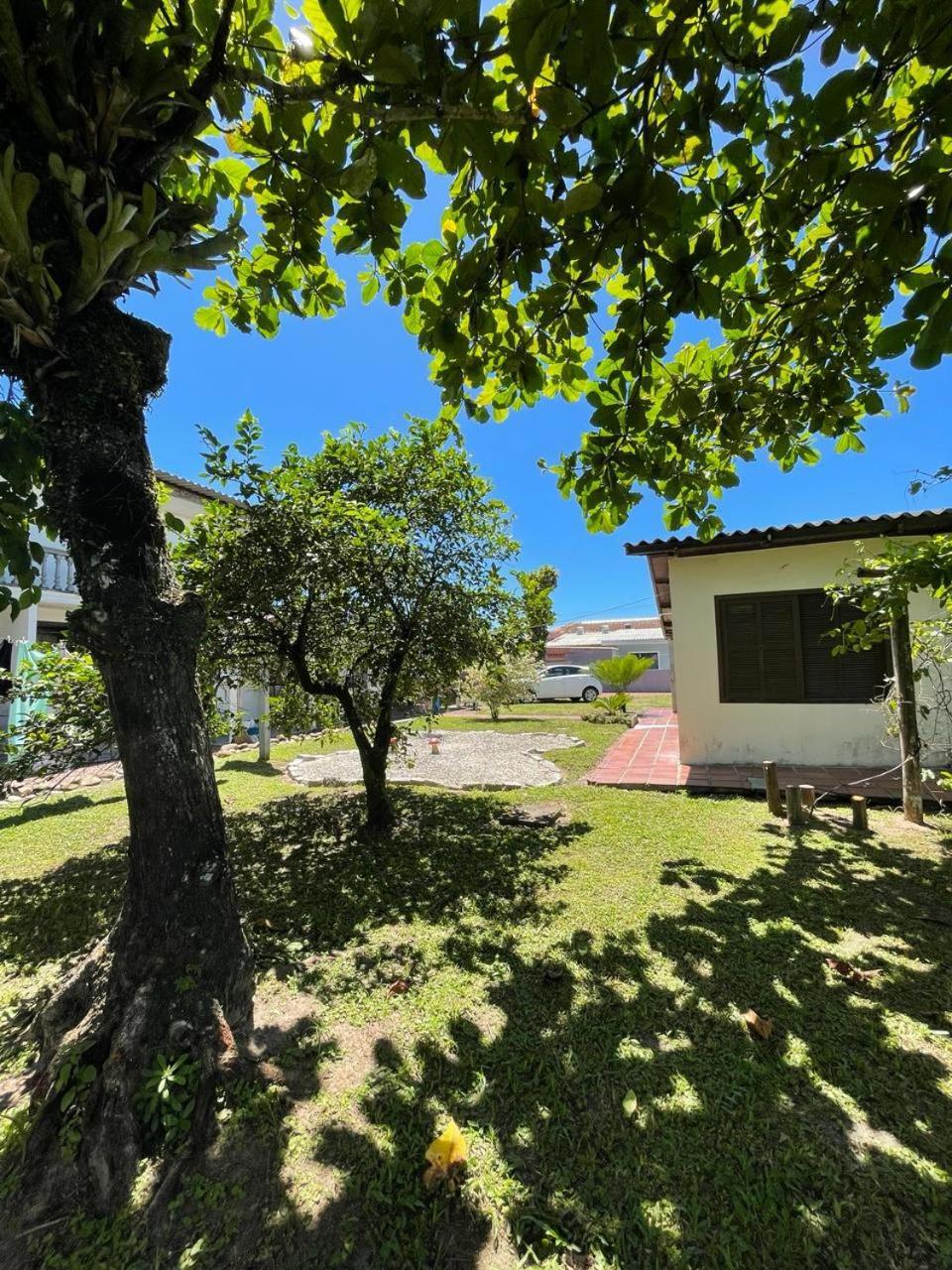 Kitnet da Ruth Apartment Гуаратуба Екстериор снимка