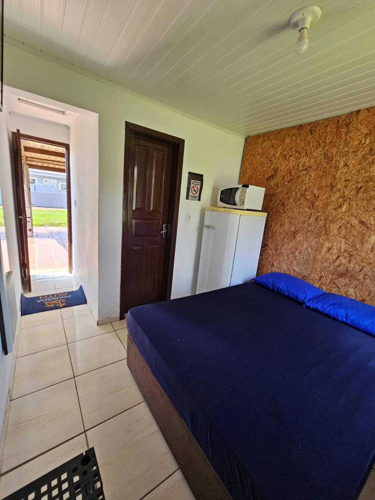 Kitnet da Ruth Apartment Гуаратуба Екстериор снимка