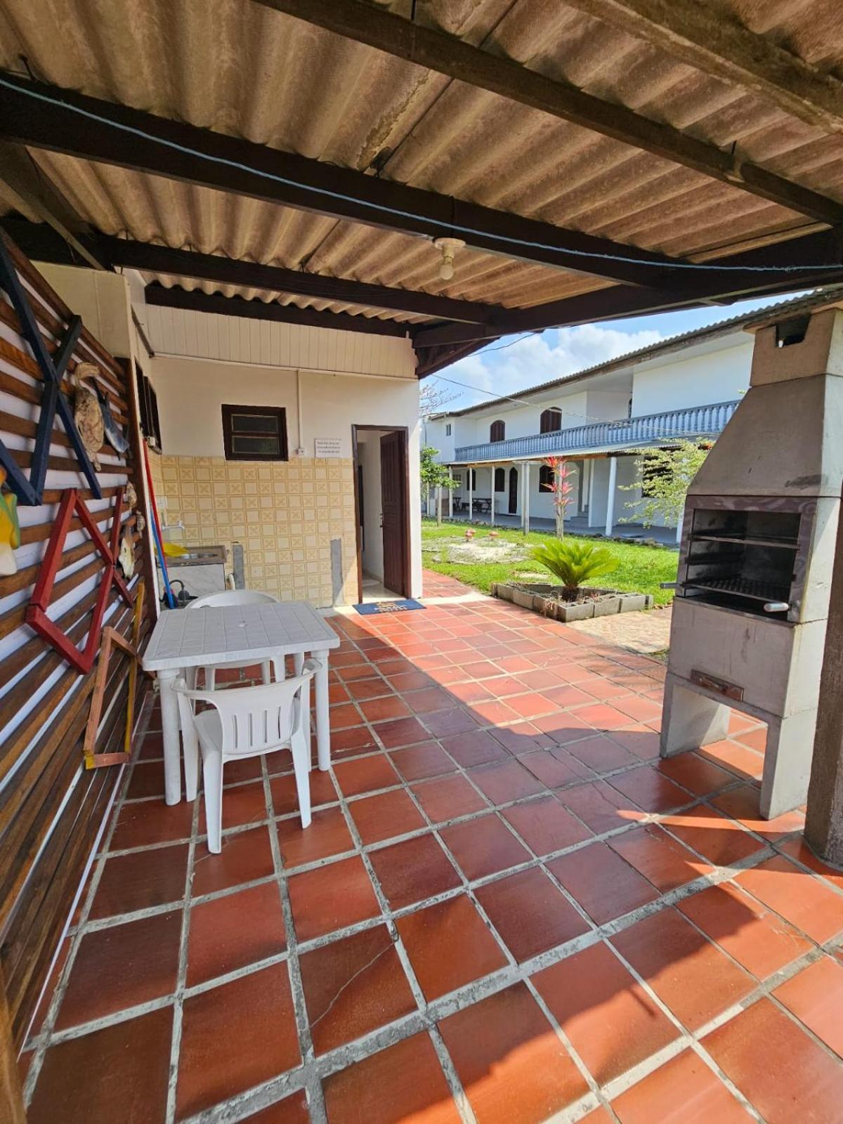 Kitnet da Ruth Apartment Гуаратуба Екстериор снимка