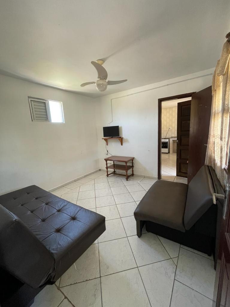 Kitnet da Ruth Apartment Гуаратуба Екстериор снимка